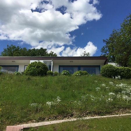 Idyllisch Wohnen Im Weserbergland - Bungalow Mit Phantastischer Aussicht Fuer 4 Personen Polle 外观 照片